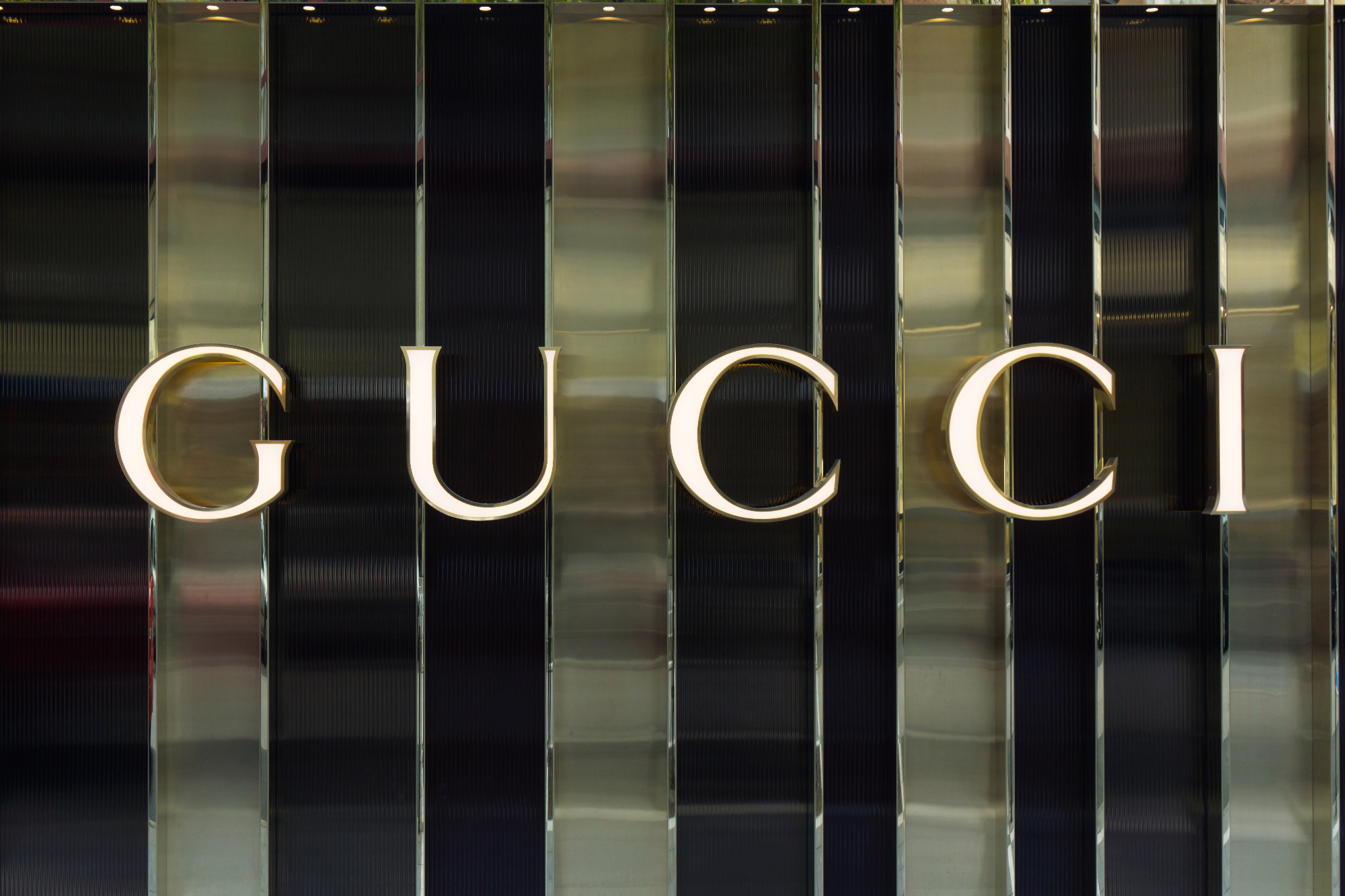 Nisem dolgo razmišljala o tem, ali naj Gucci uro kupim ali ne